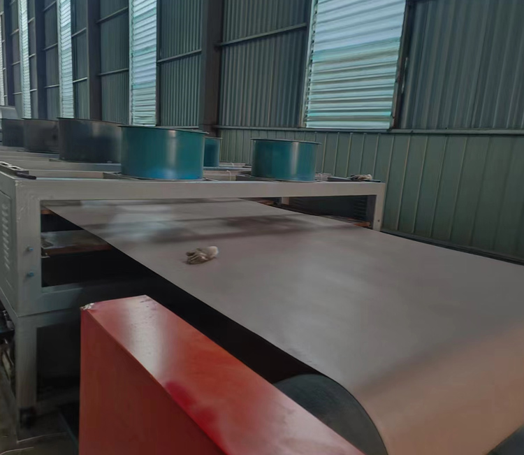 늼ӟ�ܼӟ�PVC��̺��(f��)�����a(ch��n)��